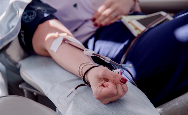 Более 4 тысяч москвичей стали донорами плазмы