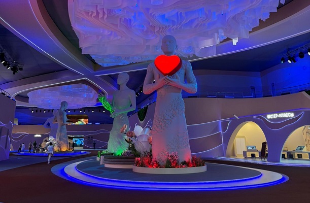 Сегодня в 16:00 состоится прямое включение из Гостиного двора