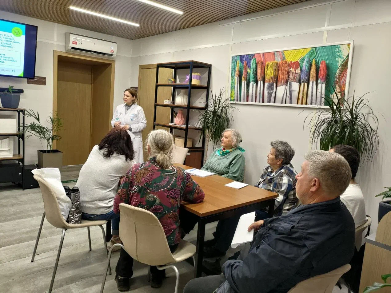 Участникам Школ здоровья рассказали, как контролировать гипертанию 