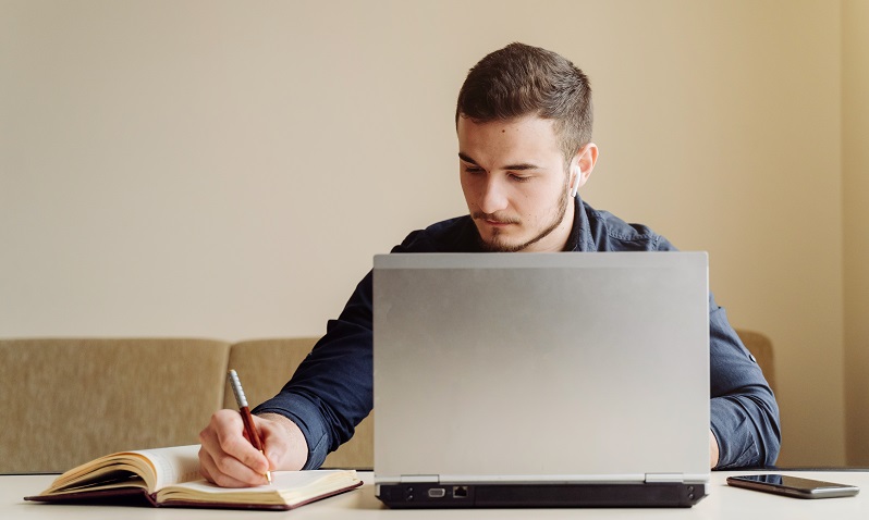 Мэр Москвы продлил действующие ограничения