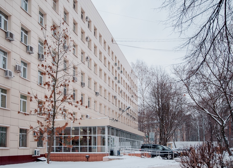 С 1 по 8 января столичные поликлиники, аптеки и травмпункты будут работать по особому графику